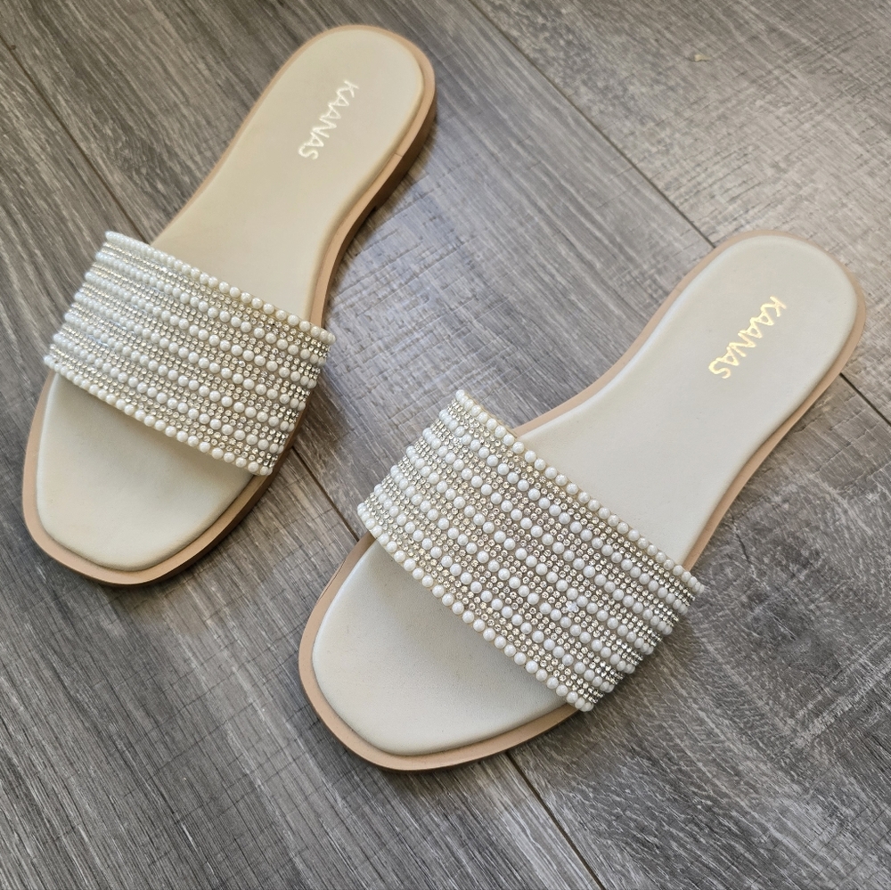 Kaanas Beaded Pearls Rhinestone Cream Slide Sandals Size 8